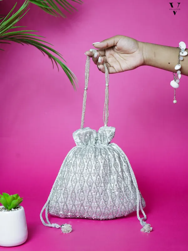 velleso_silver_potli_bag